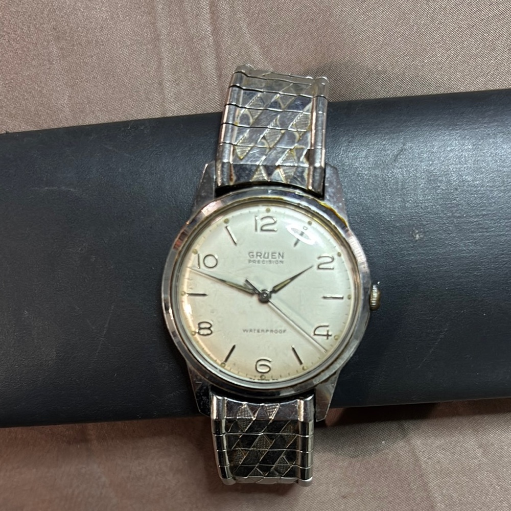 Vintage 1950s Gruen Precision Mechanical Swiss Made Wrist Watch